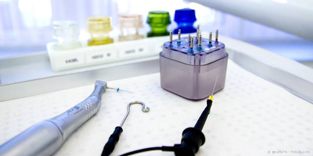 Wurzelbehandlung Elektronische Längenmessung und maschinelle Wurzelkanalaufbereitung